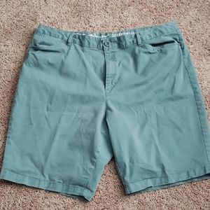 Eddie Bauer Curvy Shorts Plus Size: T20